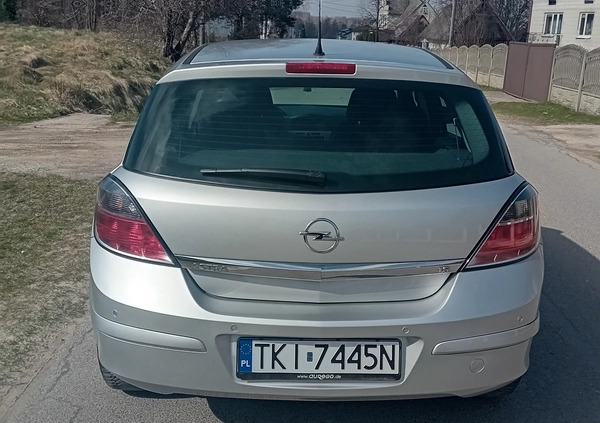 Opel Astra cena 15900 przebieg: 190000, rok produkcji 2007 z Tarnów małe 742